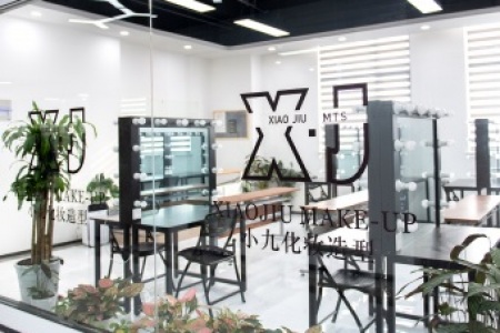 化妝學(xué)校怎么選才好