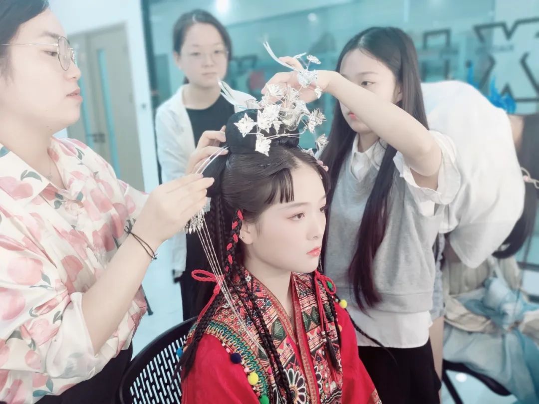 鄭州化妝學校