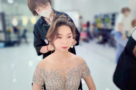 化妝學校：油性皮膚如何擺脫脫妝尷尬？